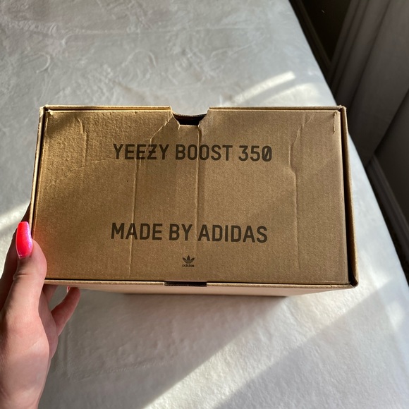 Cinder Adidas Yeezy Boost 350 V2 - Picture 11 of 13